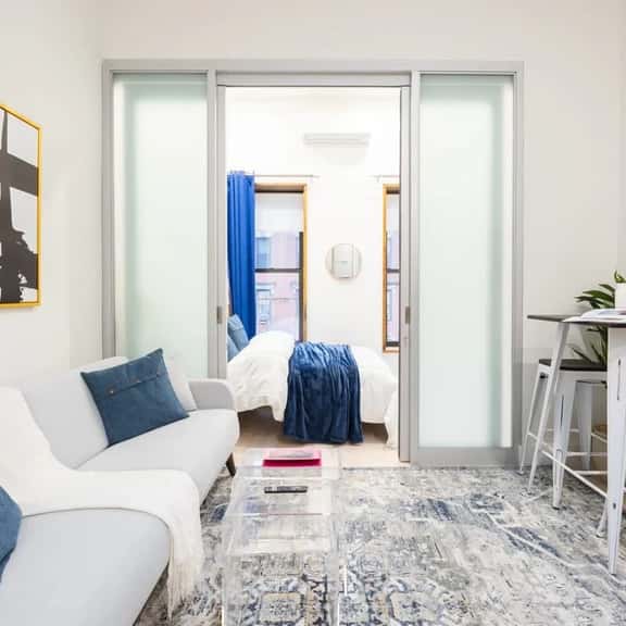 317-4A Modern 1BR W&D Walk to Central Park - Image 1