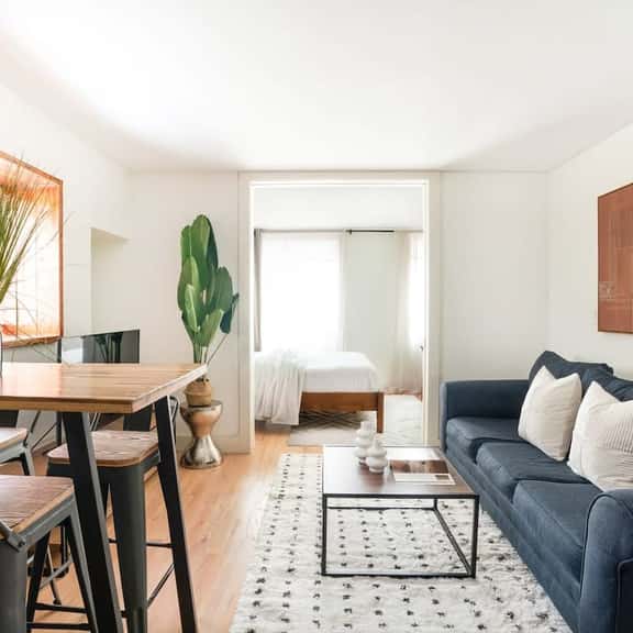 75-2A  Furnished 1BR W/D Elevator - central park - Image 1