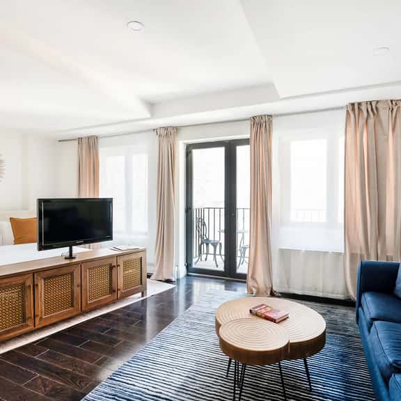 809-4B  Studio Balcony W/D Prime location - Image 1