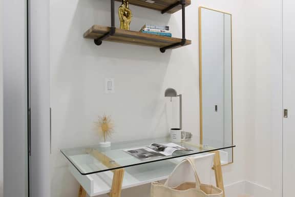 78-4B  Renovated 1BR WD Walk 2 Central Park - Image 5