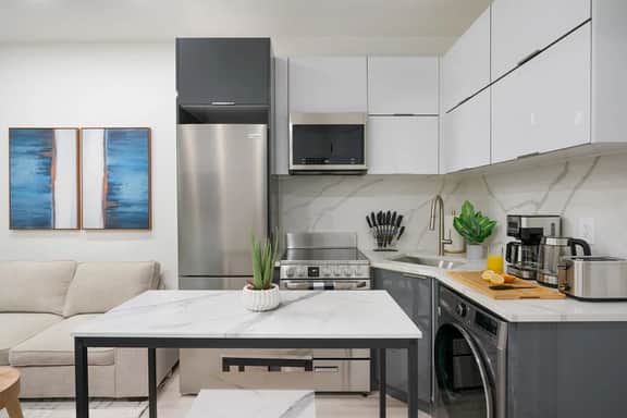 317-2A Sleek Modern 1BR UES W/D - Image 5