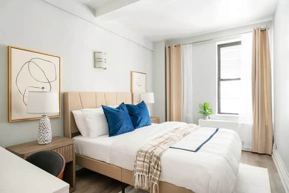 73-201 New 1BR/1Bth UWS Doorman Gym - Image 2