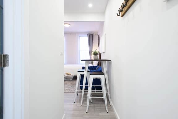 240-5  NEW Prime Location Studio W&D in unit - Image 3