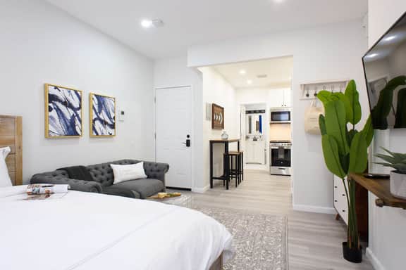 240-12 Brand New Studio Prime location W&D - Image 2