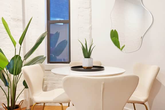 1290-8 New Renovated 2 Bedrooms in UES - Image 5