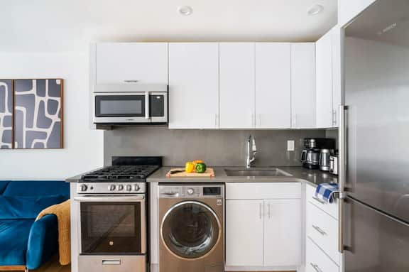 75-2D 1BR Prime UES W&D Balcony Elevator - Image 5