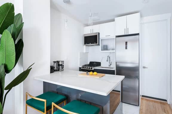 1597-PHS New 1BR/2bath PH Duplex W/D Outdoor Deck - Image 5