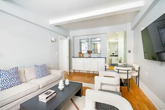 73-208 New 2BR/2BATH UWS Doorman Gym - Image 4