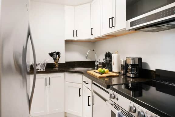 73-208 New 2BR/2BATH UWS Doorman Gym - Image 5