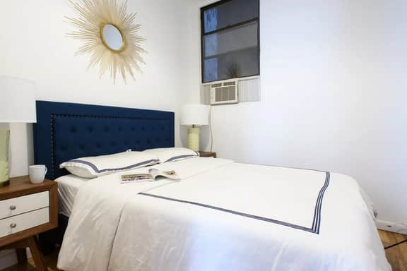 428- Spacious Prime Midtown 2BR Newly furnished - Image 3