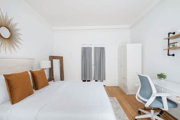 1567-1A New 2BR PRIME Upper East Apt, W&D - Image 5