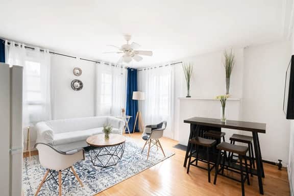 11-4F Prime west village designer 1BR - Image 2