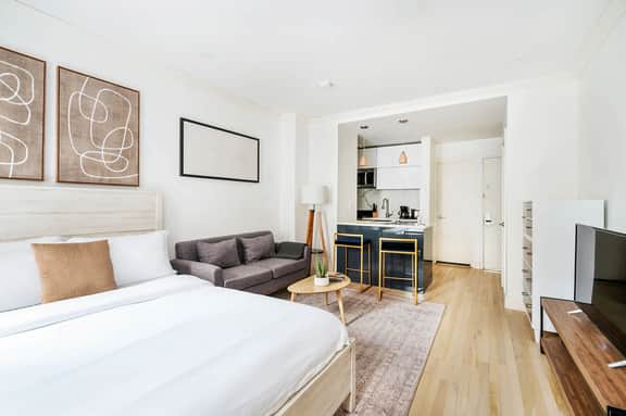 1597-2  Luxury Upper East Side Studio W&D - Image 3