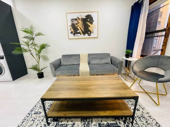78-3A Newly Renovated XL 1BR Modern Design W&D in unit - Image 3