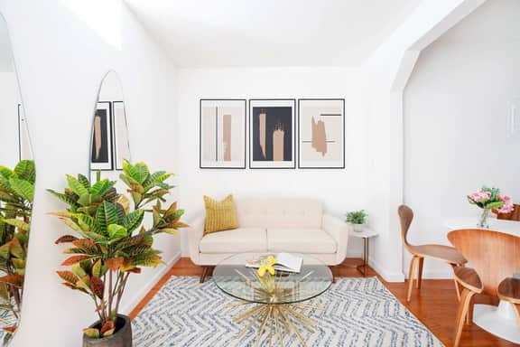 444-3E Contemporary 2BR in Hell's Kitchen - Image 3