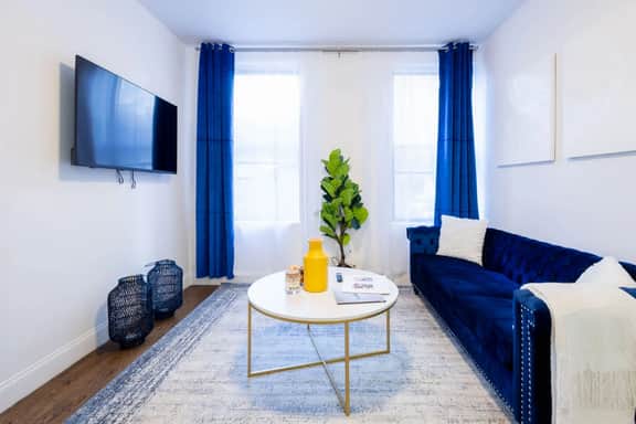 1435-2 3 Bedrooms 2 Bath W/D UES - Image 5