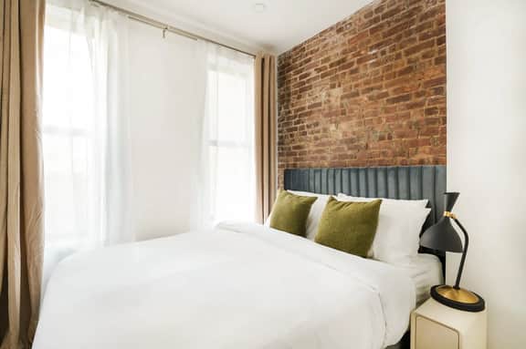 501-2E Gorgeous Upper East Side 2BR W&D - Image 3