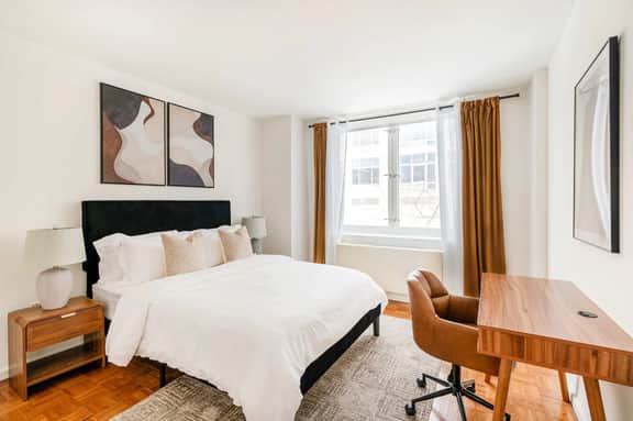 43-4D Newly furnished 2BR full service 24H Doorman laundry Gym - Image 3