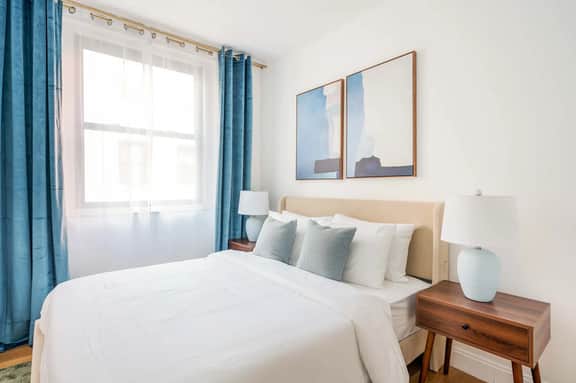 26A-2 Spacious brand new Fully Furnished 2-Bedroom in Prime Murray Hill Move-In Ready - Image 3