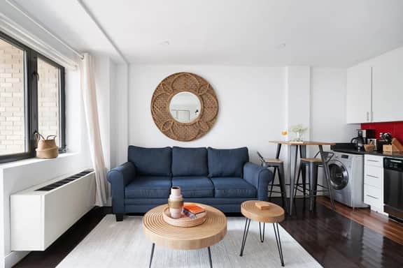 809-2B Studio With a private Terrace By Columbus Circle - Image 5