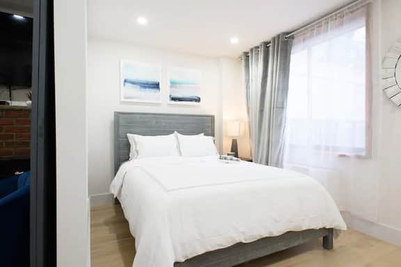 75-5A Luxury 3BR Duplex W/D in unit Elevator - Image 5
