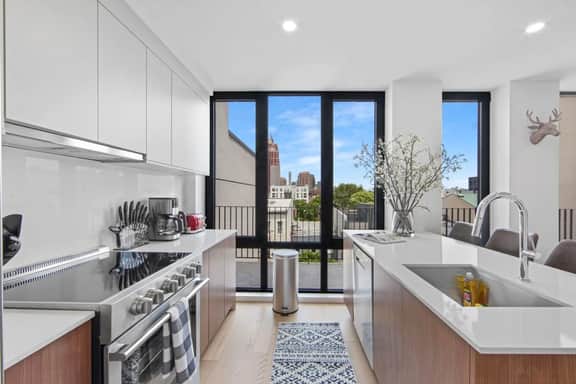 149BK-6A New PH 2BR-2Bath With a Private Terrace & Roof Deck - Image 2