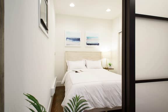 69-2B Prime Lower East Brand New 1br Apt - Image 3