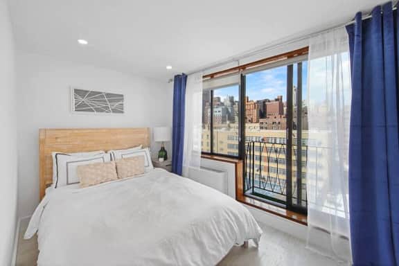 75-5C 3BR Brand New Luxury Duplex W&D Elevator - Image 4