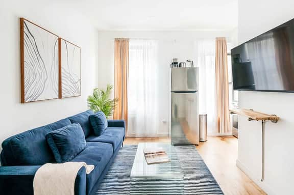 69-2C Fully furnished New 1BR in Prime Lower East Side! - Image 3