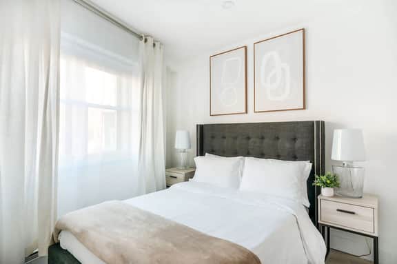 809-2A Gorgeous 1BR New W/D Modern Best Location - Image 2