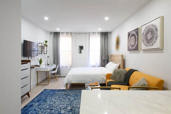 1597-8  Luxury STUDIO Upper East Side  W&D - Image 3