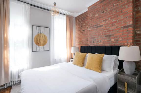246-9 SoHo Living newly furnished 1br WD In-unit - Image 2