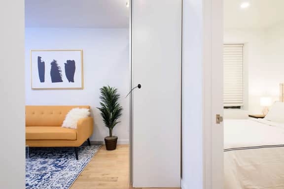 69-3D Prime Lower East Side Brand New 1BR - Image 3
