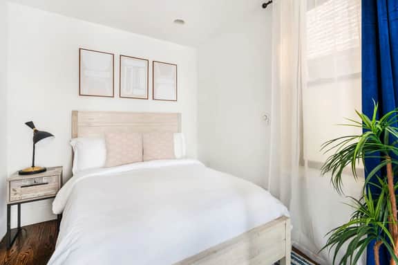 69-3A Newly Furnished 1BR Prime Lower East Side Brand New! - Image 3