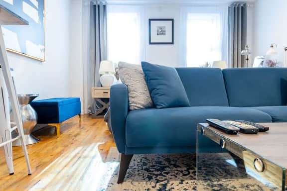 350-GA Spacious Studio Gramercy Sleeps 3 - Image 3