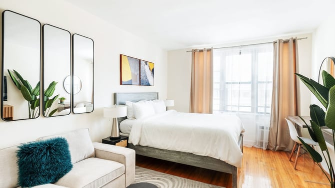 338 East 14th St