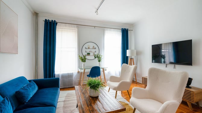 405 East 61st St